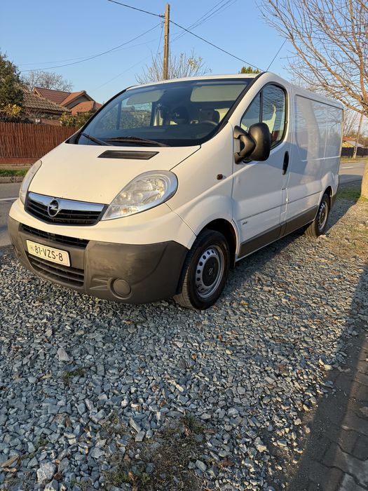 Opel Vivaro 2.0CDTI 114Cp 2009 +AC
