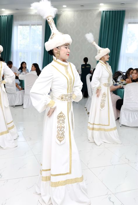 Продам танцевальные костюмы