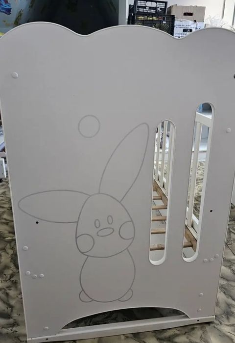 Продам детскую кроватку