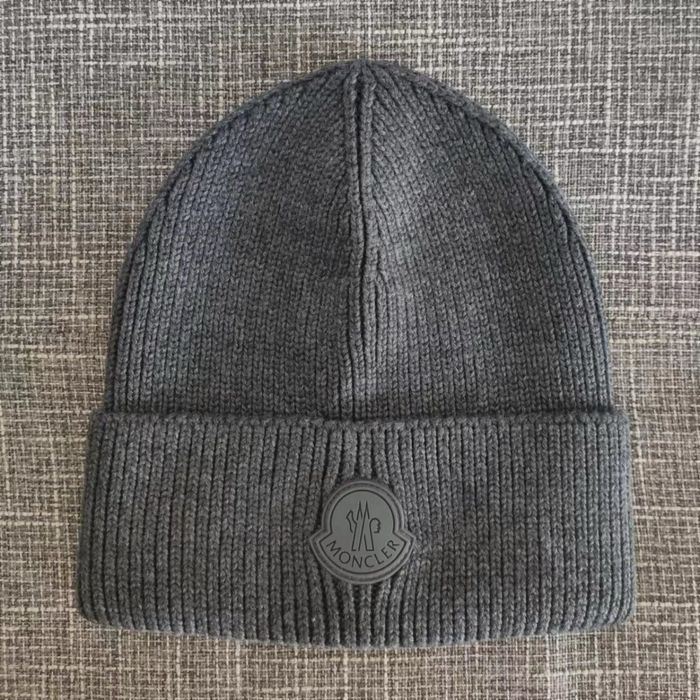 Продам новую шапку