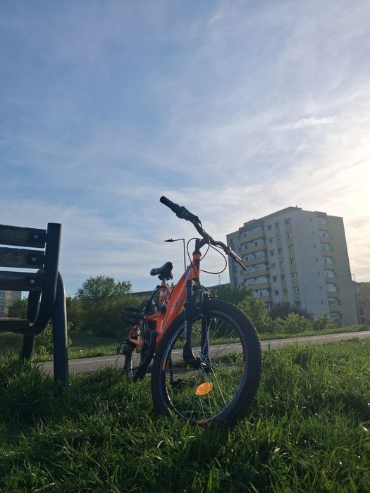 Bicicleta de vanzare 7-9 ani