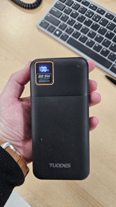 Vand power bank baterie externa 15000mah si 20000mah