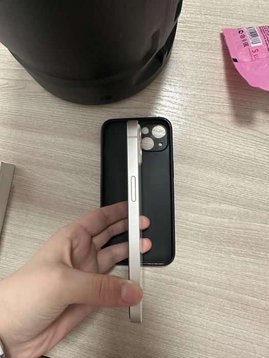 Продаю iPhone 13 в хорошем состоянии