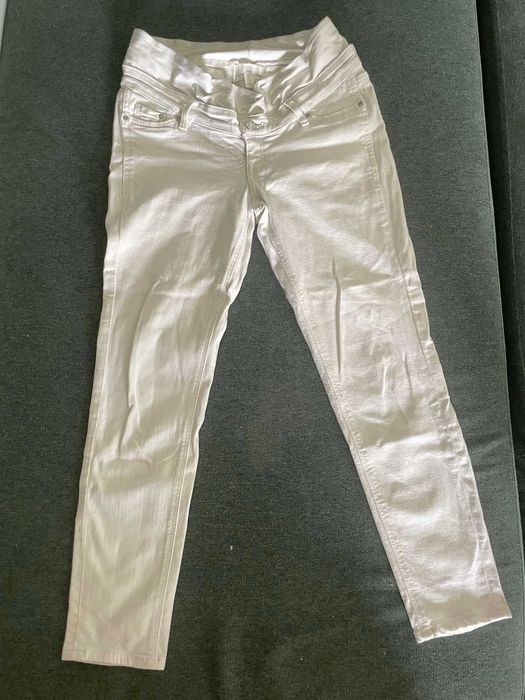 Панталони за бременни Mango и H&M
