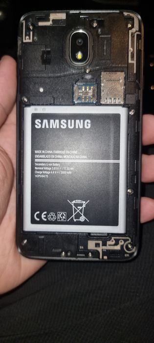 Продам Samsung Galaxy J4