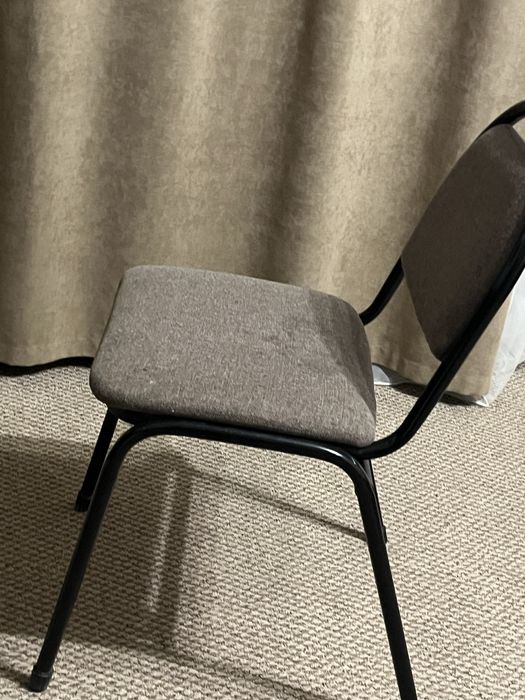 Стулья 40 штук есть