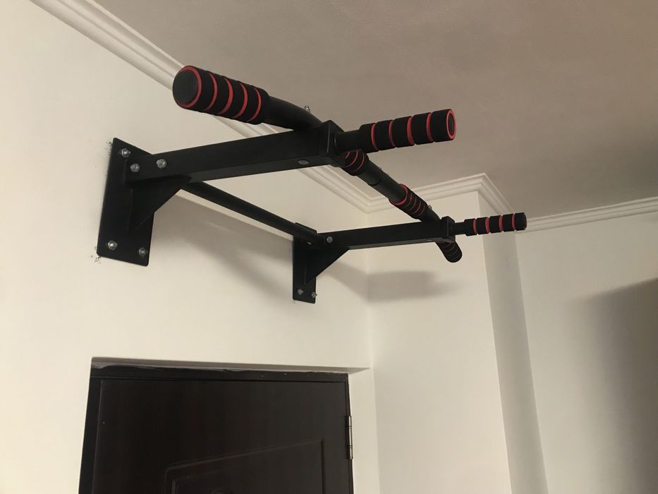 Bara tractiuni cu fixare in perete/tavan