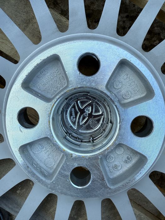 4x100 17, Toyota Yaris