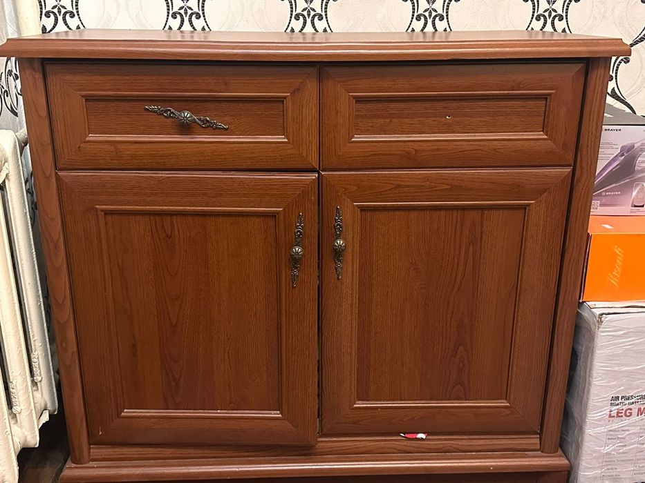 Продам спальную гарнитуру в комплекте