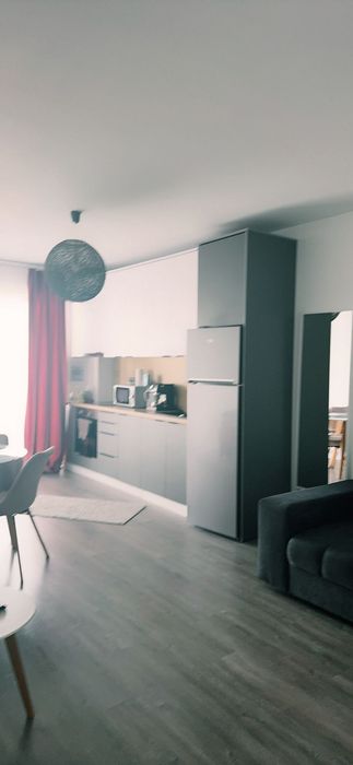 Inchiriz  apartament cu 2 camere, Prima Onestilor !!!