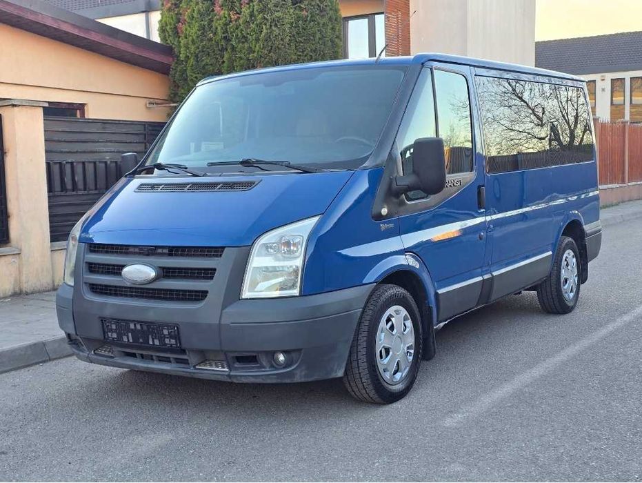 Ford Transit 2.2d 2009 8 locuri