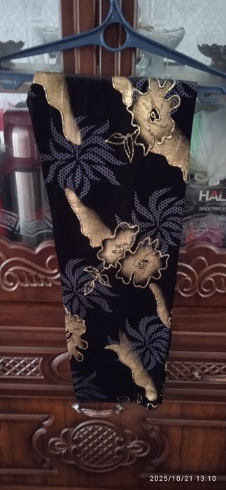 Kiyimlar sotiladi 30 40 mingdan berib yuboraman