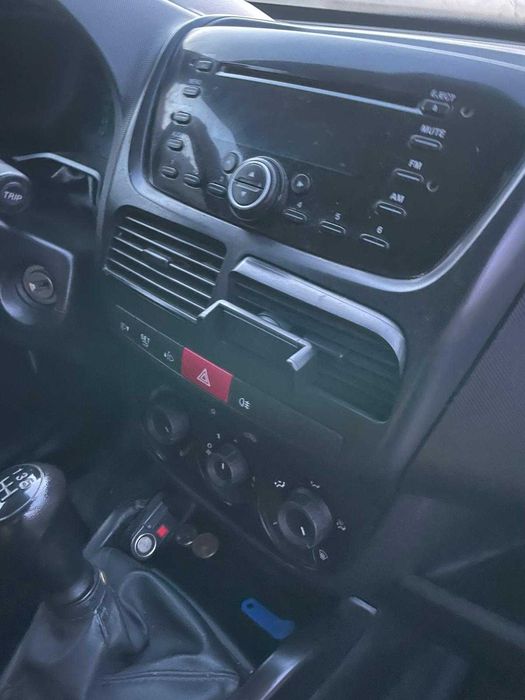 autoutilitara Opel Combo