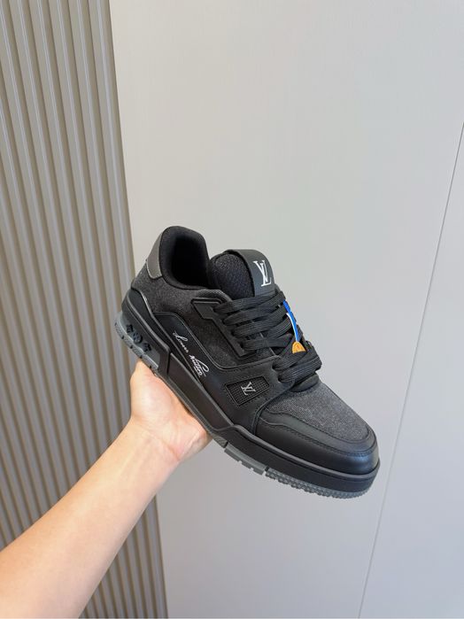 Adidasi Louis Vuitton , calitate premium , pe comanda , noi , 42