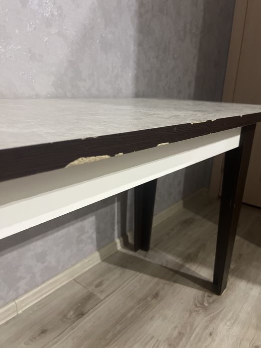Продам стол 140*60