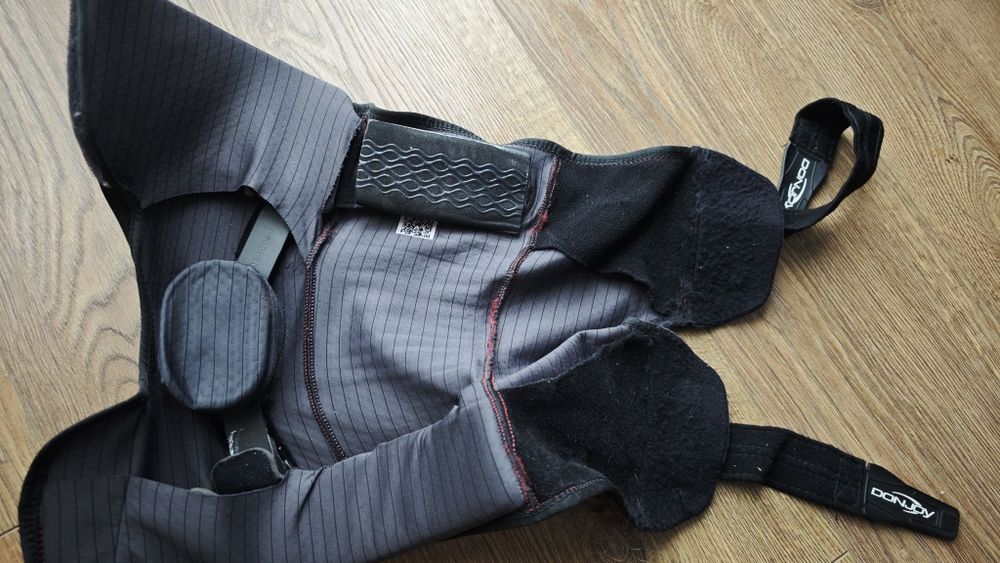 Ортреза за дясно коляно DonJoy Clima-Flex OA