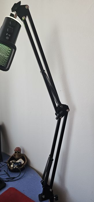 Microfon RGB muzica , streaming