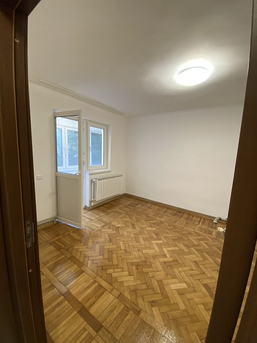 Apartament de închiriat