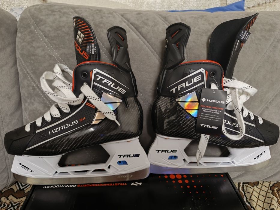 Хоккейные коньки