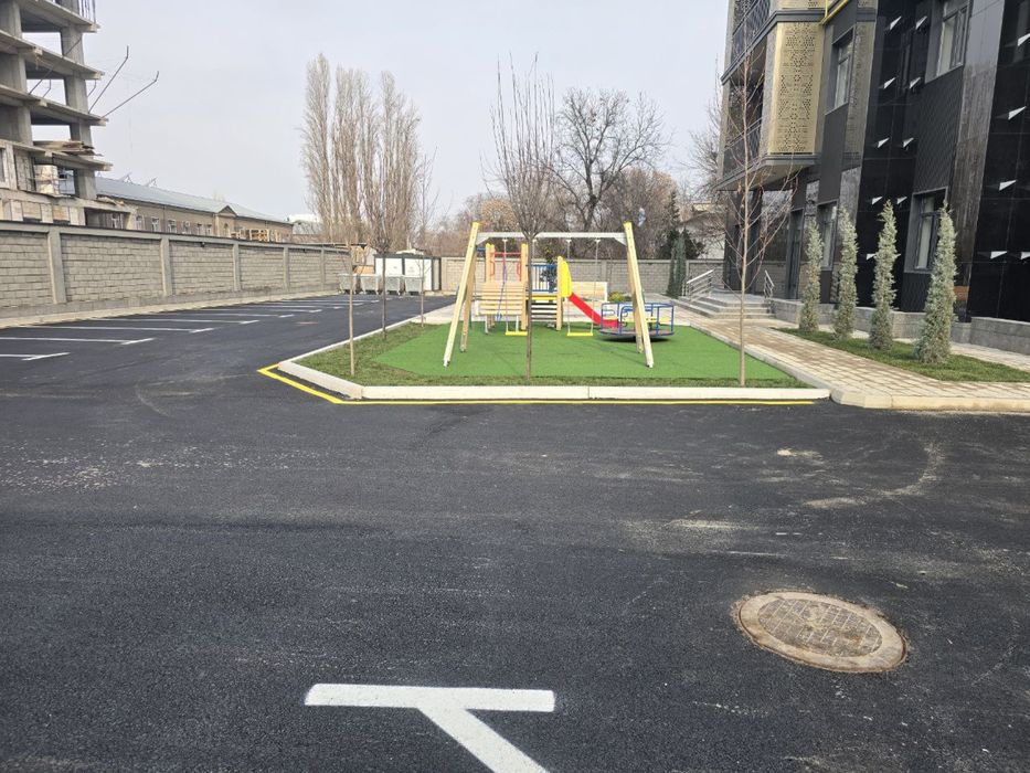 Жомий . С Кадастром ! Готовая Новостройка . По выгодной цене .