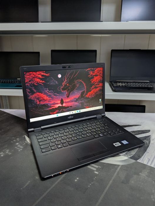 Ноутбук Fujitsu Lifebook E Series