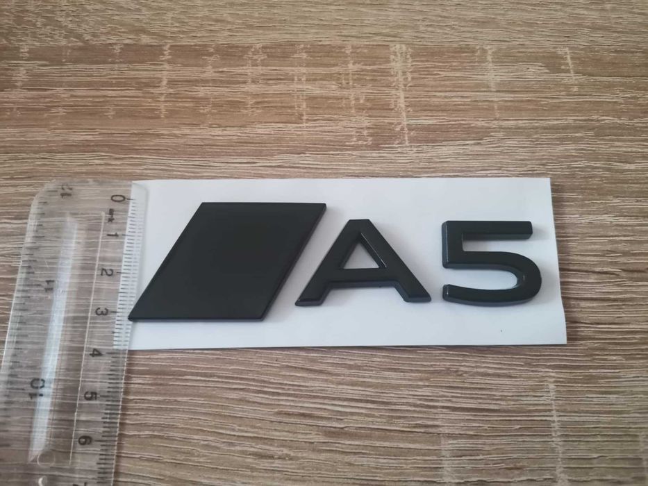 черен гланц емблема Audi A5 нов стил