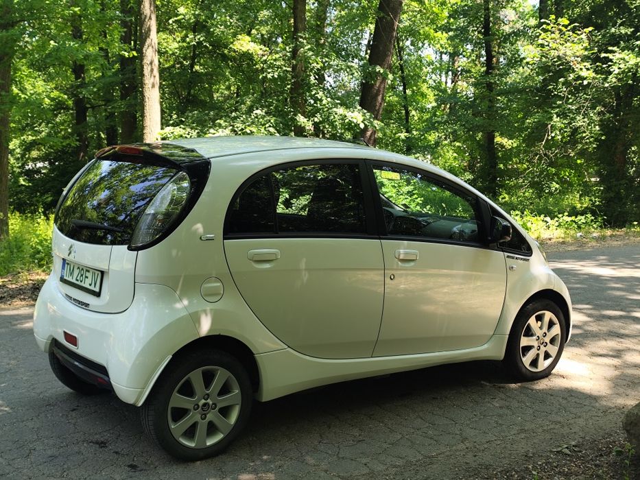 Citroen C Zero. Full electric. An 2011. 113400 km