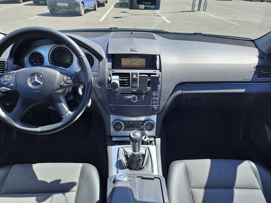 Vând Mercedes benz c200 cdi