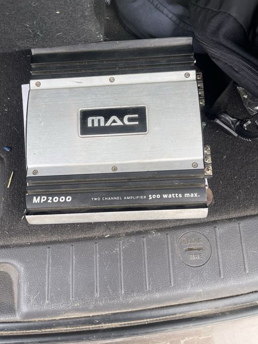 Subwoofer auto si statie