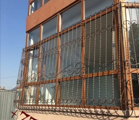 Решетки на окна металлические