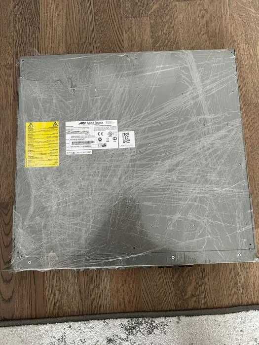 Switch Allied Telesis x610-24SPs/X