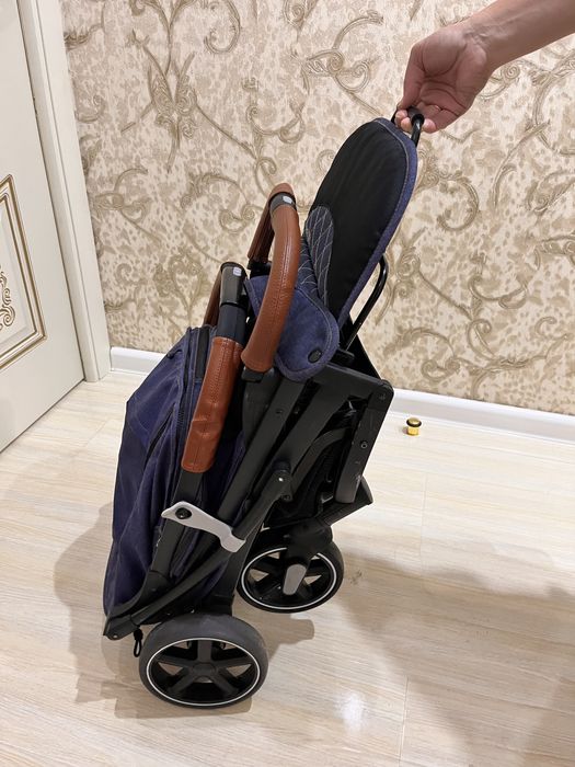 Продам детскии коляска