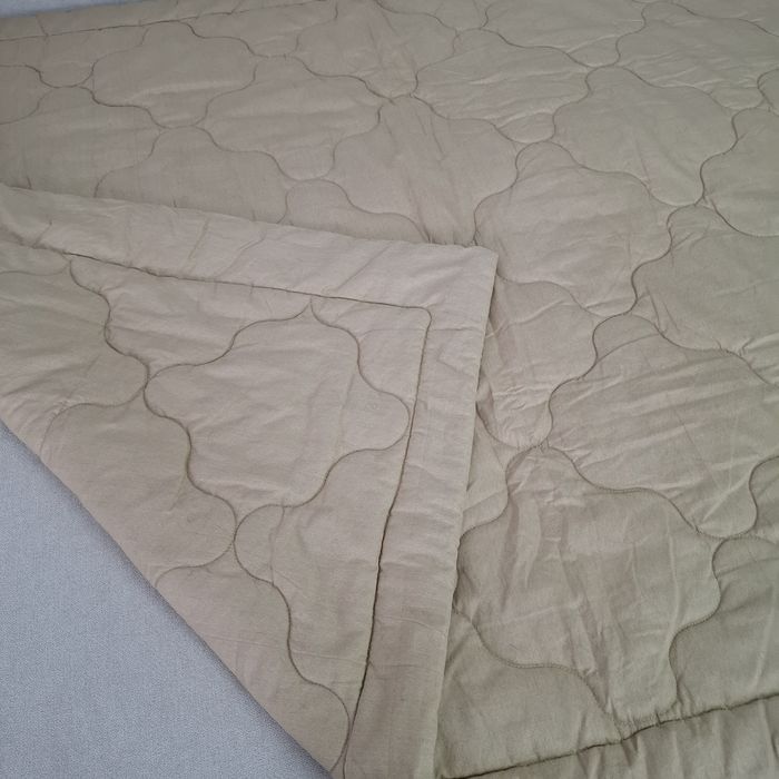 Одеяла: верблюжее и ватное