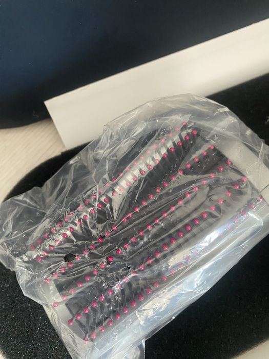 Dyson Hair HS-05 cu toate accesorile nou sigilat