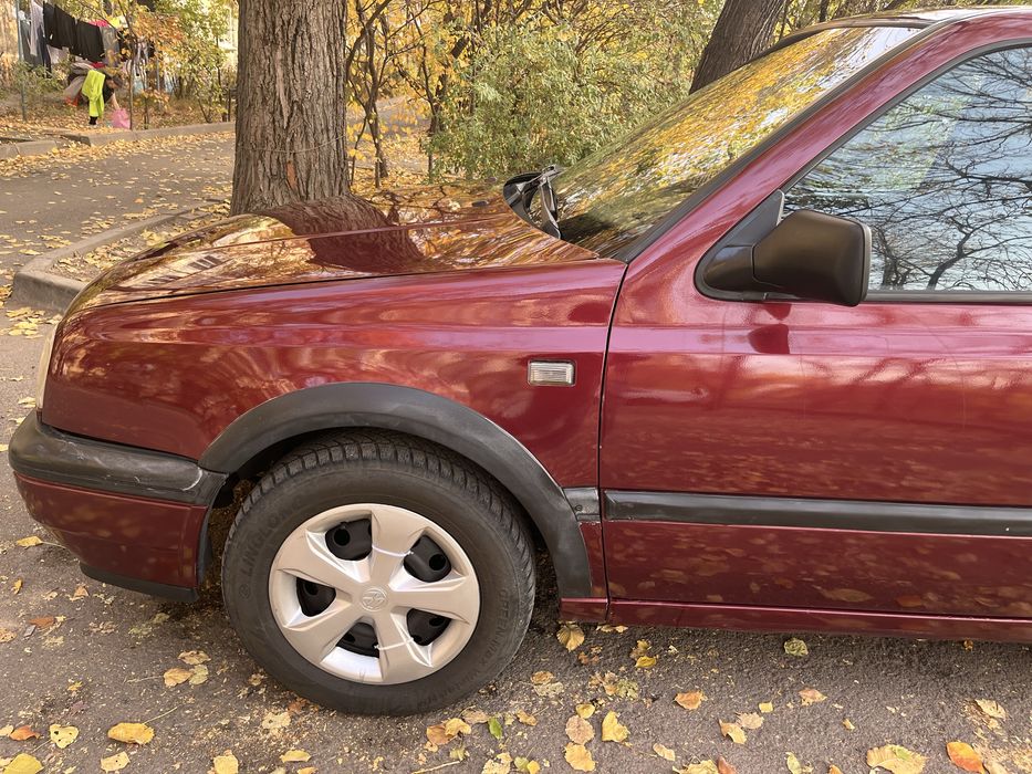 Продам Гольф 3 купе 1.8 автомат