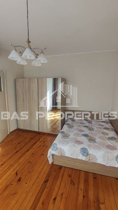 Дава се под наем Двустаен апартамент в София, Център - 49 кв.м за 561 € - Снимка #4