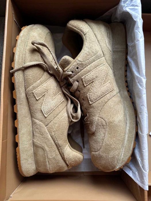 Колабарация на Stone Island и New Balance 574 Модел Ghost Цвят Тъмно Бежев Размер 42,5 Уникални маратонки за колекционери