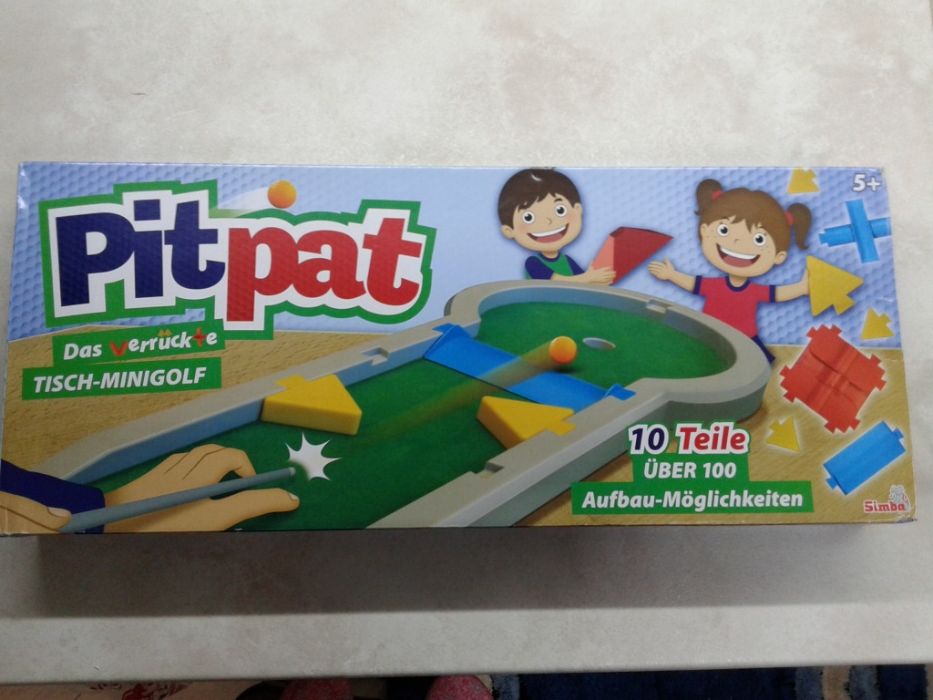Маса за мини голф pit pat.