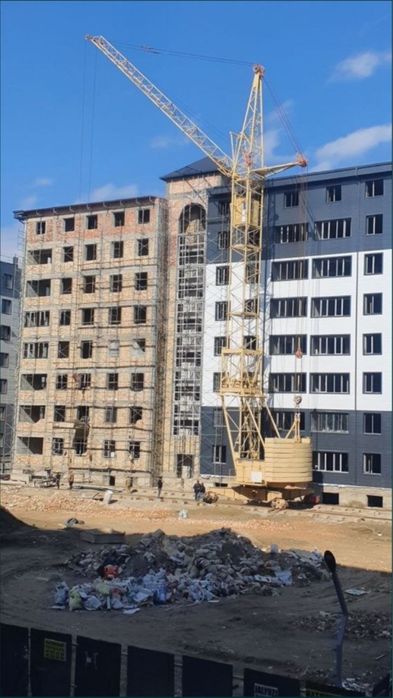 Башшеный кран в рабочем состоянии