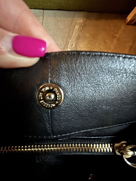 Granta deodebita COACH originala piele naturala .