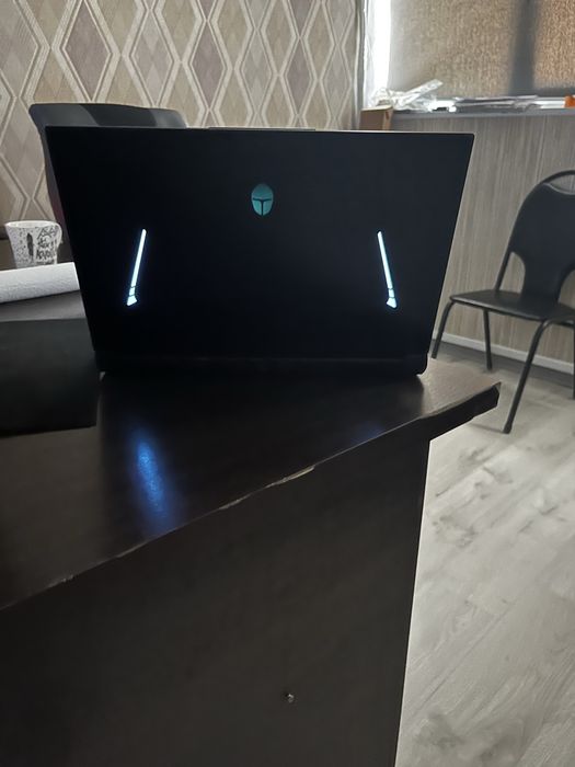 Продам срочно ноутбук новый