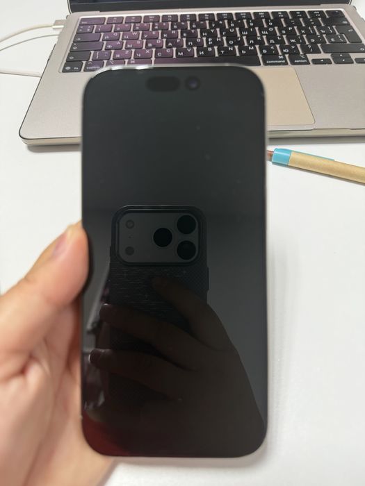 Продам Iphone 16 Pro