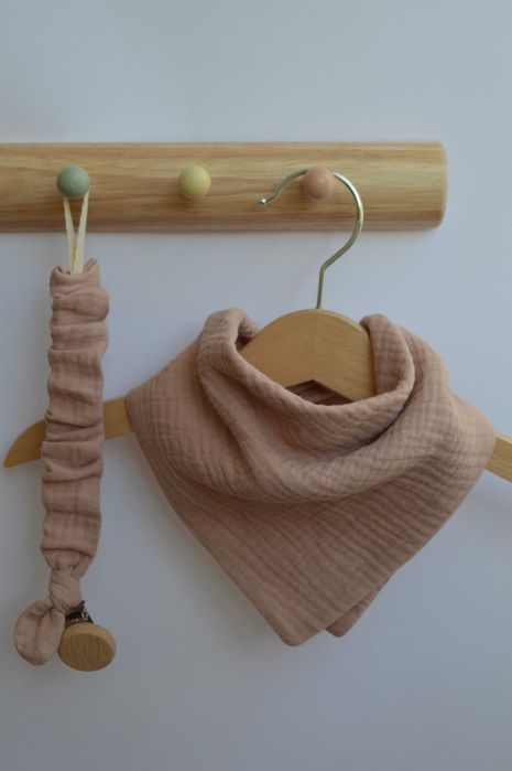 бандана, лигавни bandana bib текстилен клипс/ щипка за биберон