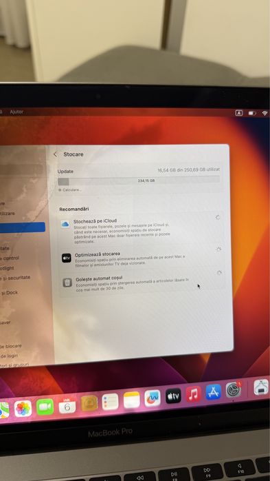 Macbook pro 2017 i3 a1708