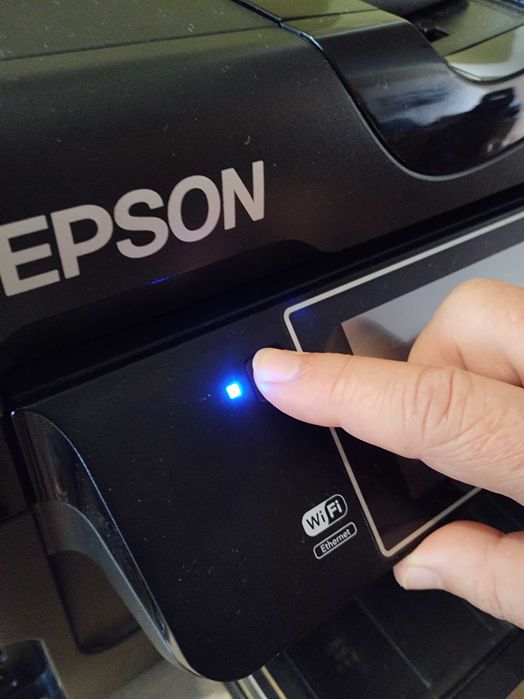 Принтер Epson WF-7610 с повреда