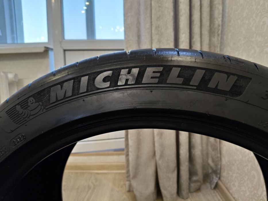 Продам шины MICHELIN Pilot Sport 4S