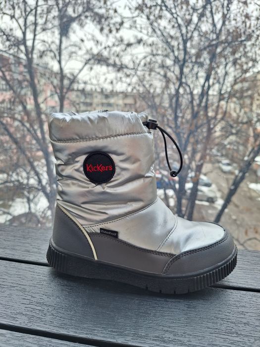 Детски непромокаеми ботуши Kickers kids с подплата, Сребристи 33 номер