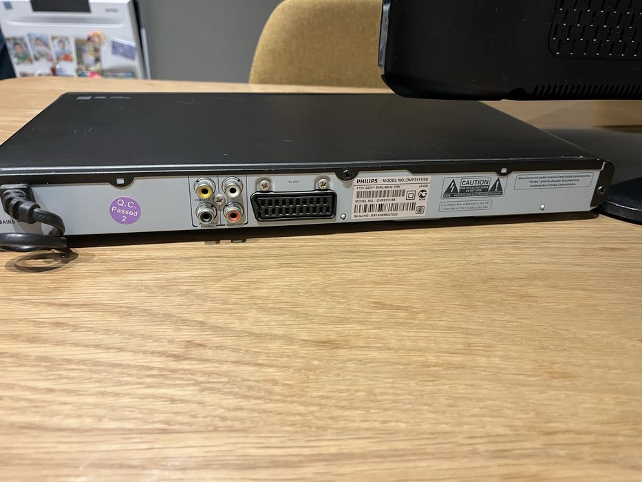 Телевизор и DVD Philips