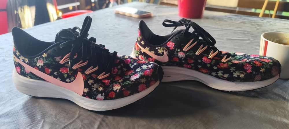 Nike pegasus marime 36.5  23.5 cm