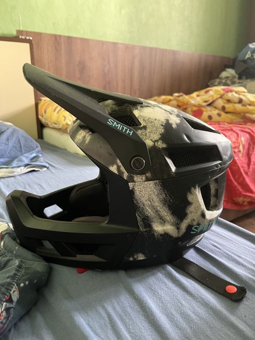 Каска Smith
